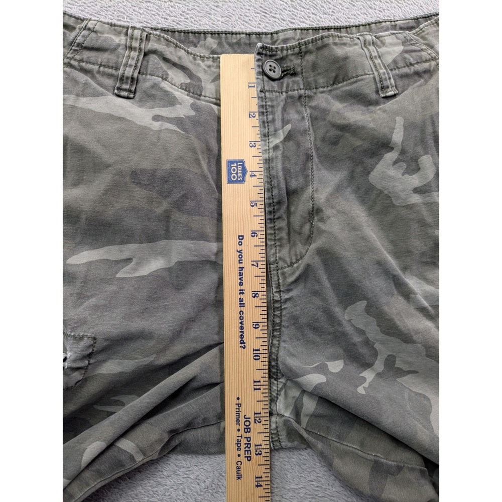 Old Navy Mens Camo Cargo Shorts Size 34 Green Grey Camouflage Utility Cotton - Picture 7 of 13